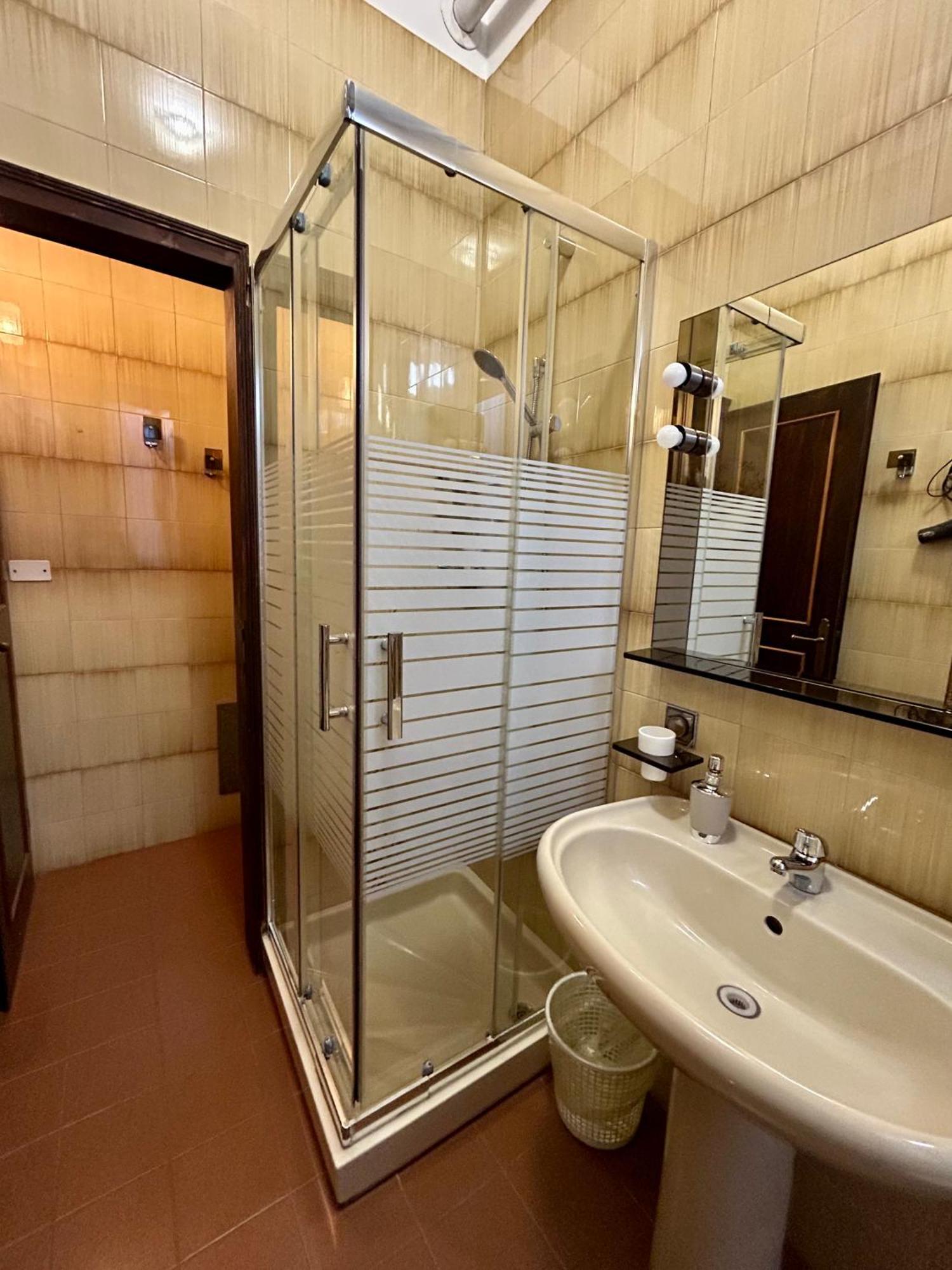 Dimora '800 Hotel แฟร์รารา ภายนอก รูปภาพ